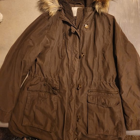 Jacket - Picture 2 of 7